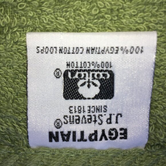 Hand Towel with Machine Quilted Design - Picture 4 of 16